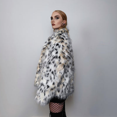 Cropped faux fur jacket fluffy spot print bomber festival leopard varsity aviator fleece coat high fashion cheetah pattern coat in off white