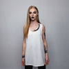 Chain attachment sleeveless top silky tank top crew neck high fashion t-shirt necklace attachment vest glam rock jumper in white