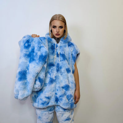 Tie-dye fleece jacket handmade pastel faux fur coat rave jacket premium fluffy 2 in 1 hooded festival bomber detachable puffer in sky blue