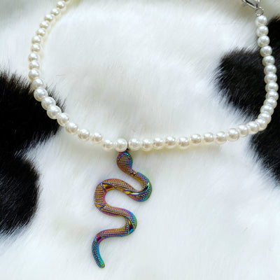 Dark Spooky Colorful Snake Pendant Pearl Short  Girl Necklace